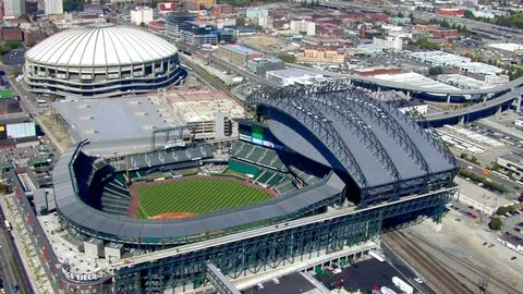 世界杯八强再聚赛场成对手，昔日队友聚首添遗憾