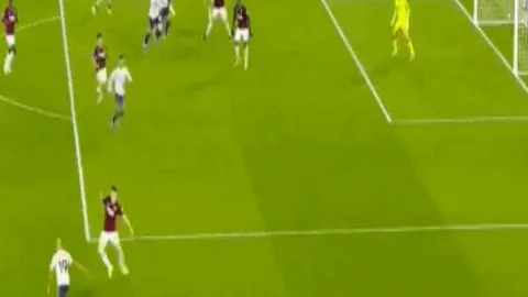 纽卡斯尔1-0西哈姆，英超战果揭晓